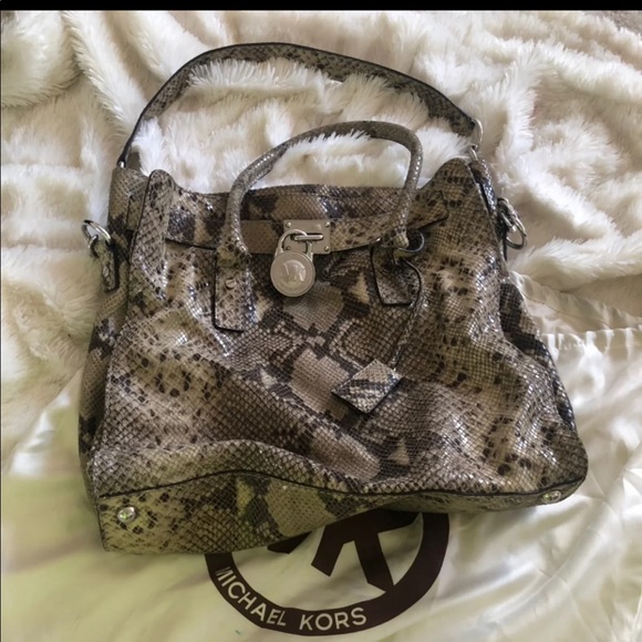 Michael Kors Handbags - Michael Kors Purse